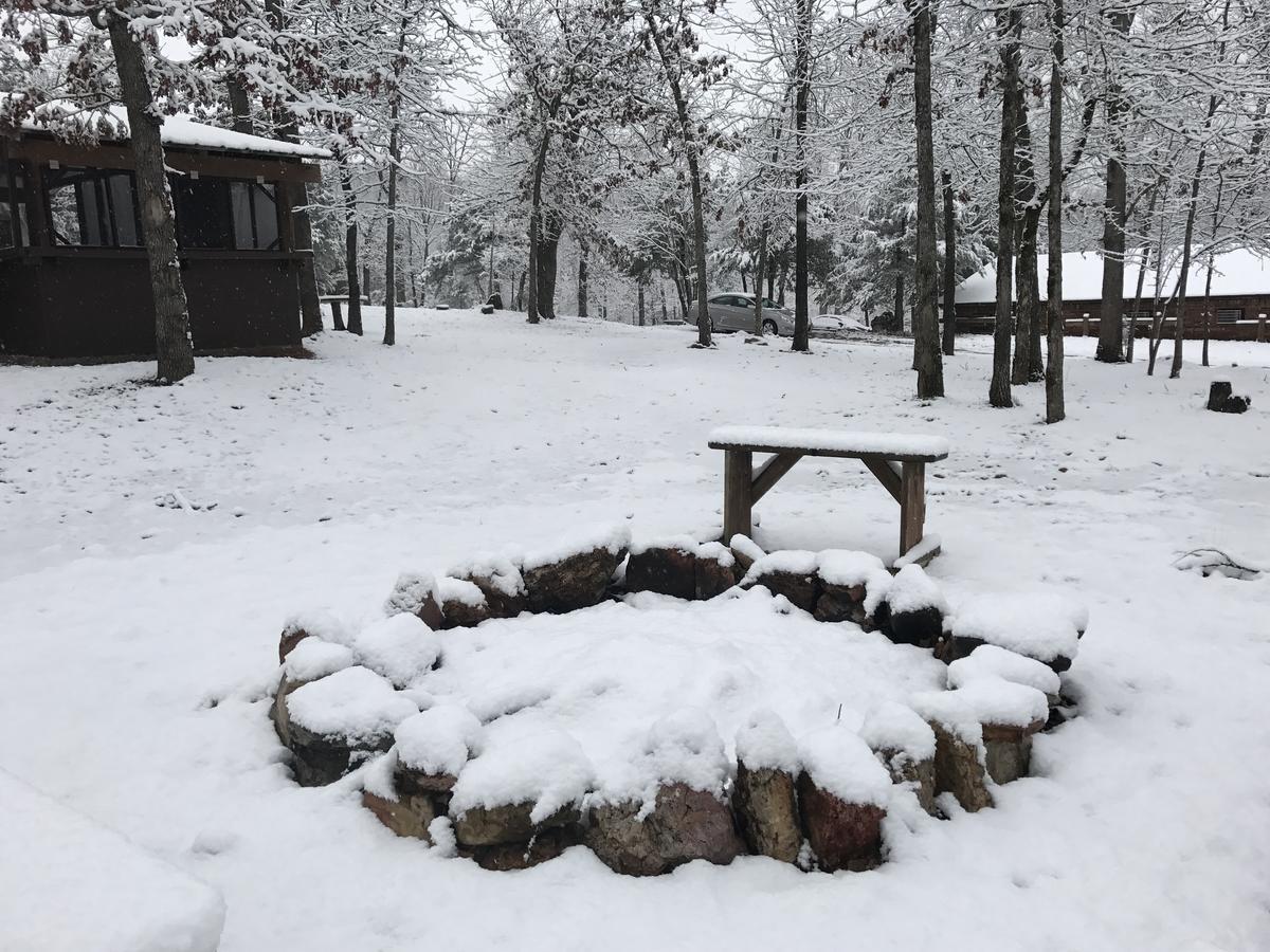 Norfork Lake Ozark Mountain Lodge Gamaliel Exteriör bild